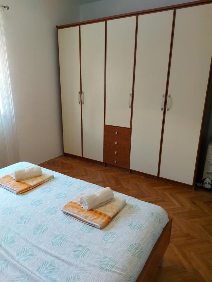 Apartman Stefan Appartement Karlobag Buitenkant foto