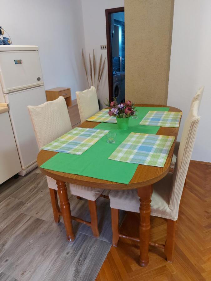 Apartman Stefan Appartement Karlobag Buitenkant foto
