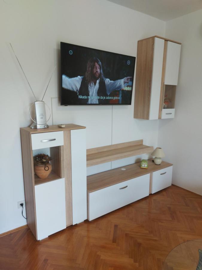 Apartman Stefan Appartement Karlobag Buitenkant foto