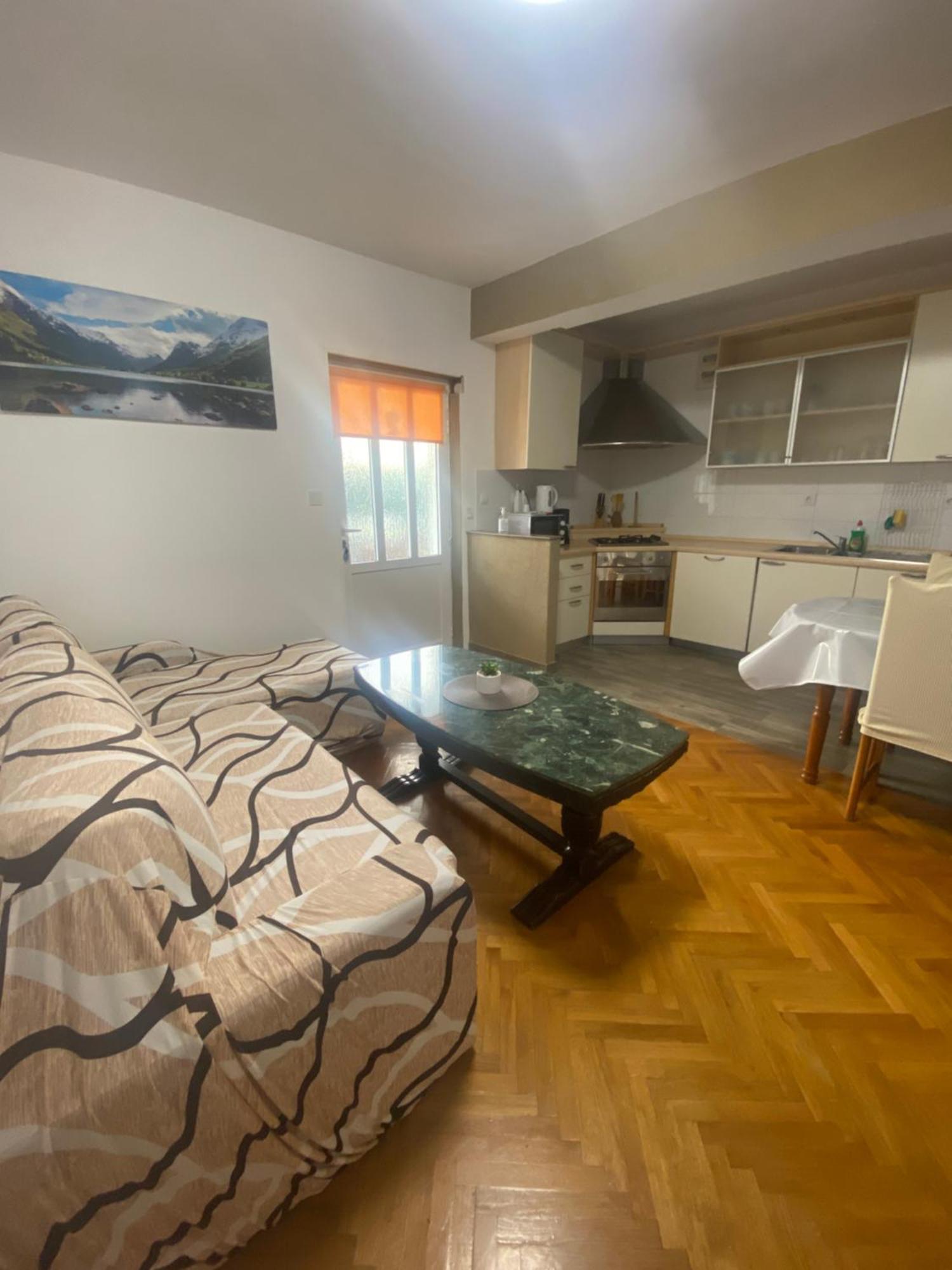 Apartman Stefan Appartement Karlobag Buitenkant foto