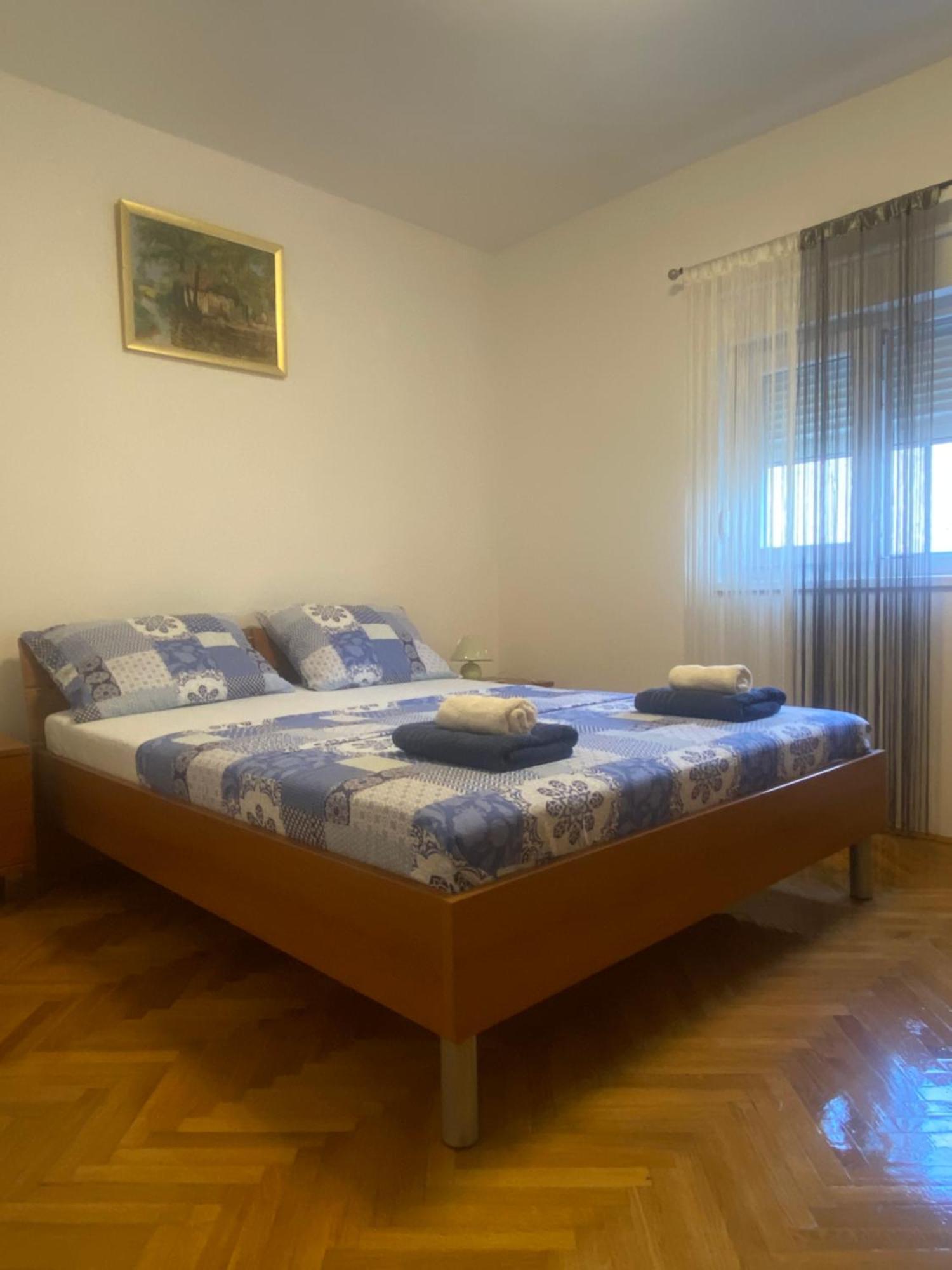 Apartman Stefan Appartement Karlobag Buitenkant foto